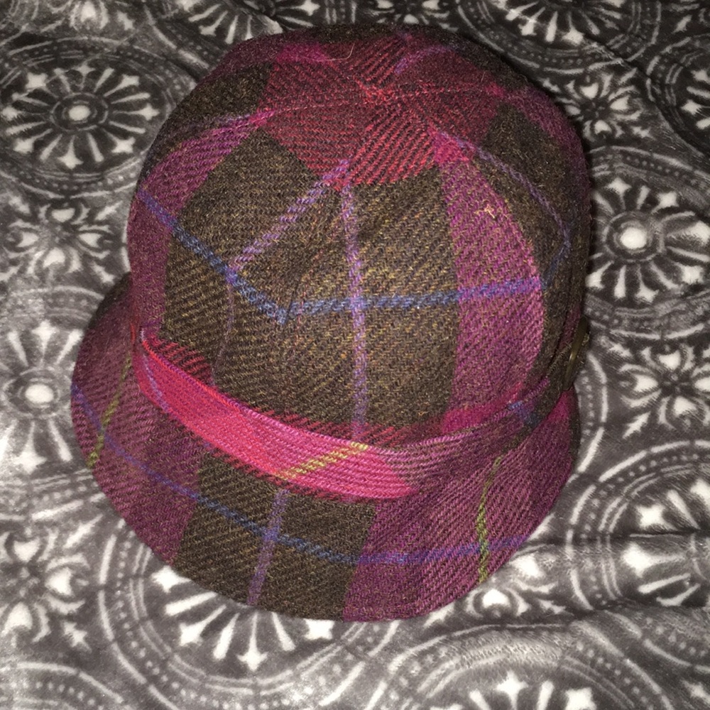 100% wool pink and grey tweed hat